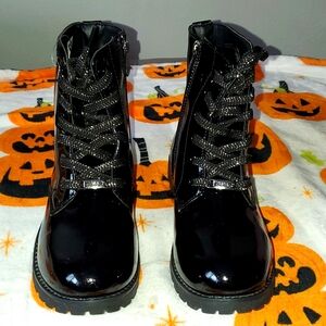 Tahari Brand New, never worn combat boots big girl size 4